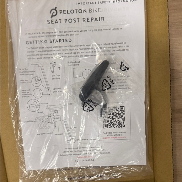 Peloton Seat Post Repair Component in Black - Picture 2 of 3